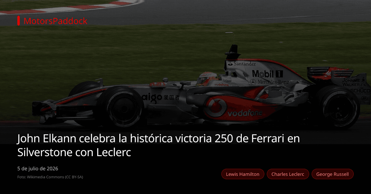 John Elkann celebra la histórica victoria 250 de Ferrari en Silverstone con Leclerc