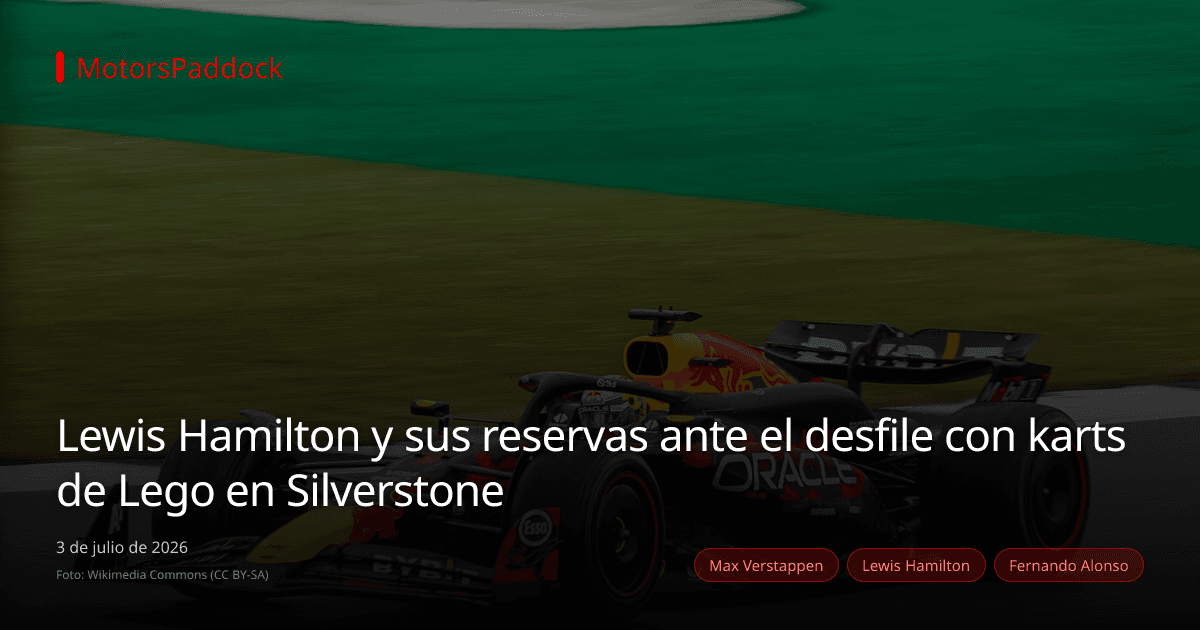 Lewis Hamilton y sus reservas ante el desfile con karts de Lego en Silverstone