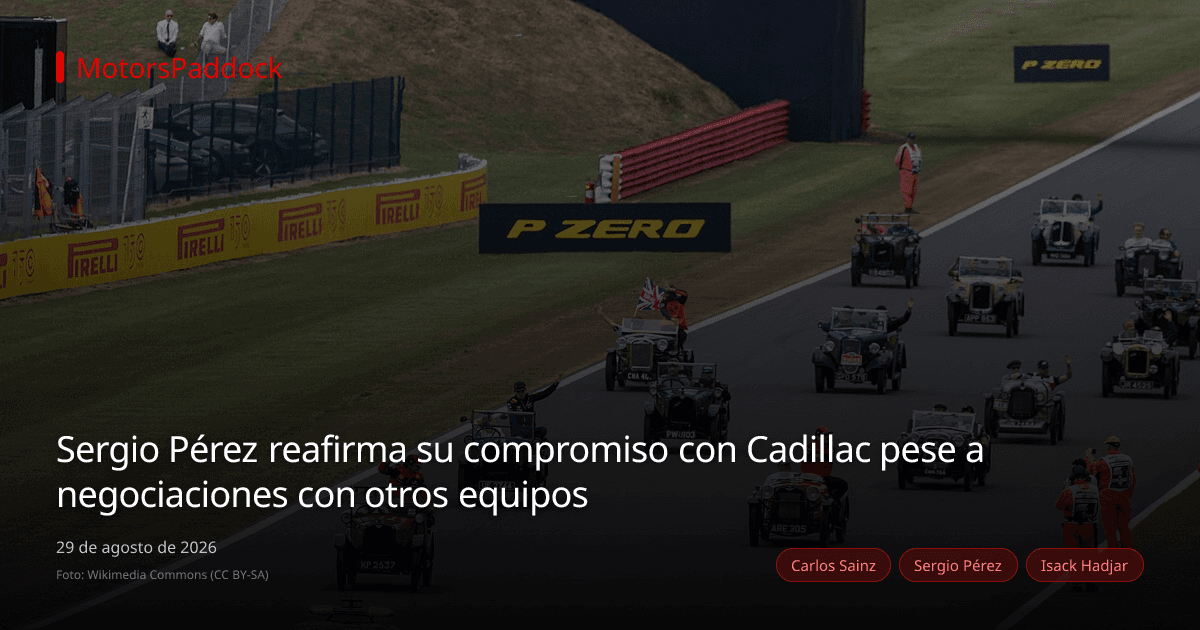 Sergio Pérez reafirma su compromiso con Cadillac pese a negociaciones con otros equipos