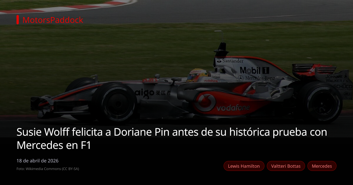 Susie Wolff felicita a Doriane Pin antes de su histórica prueba con Mercedes en F1